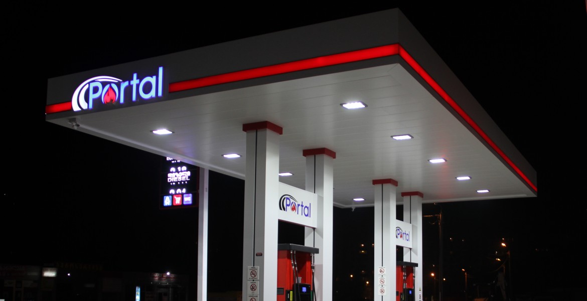 petrol station, gas station